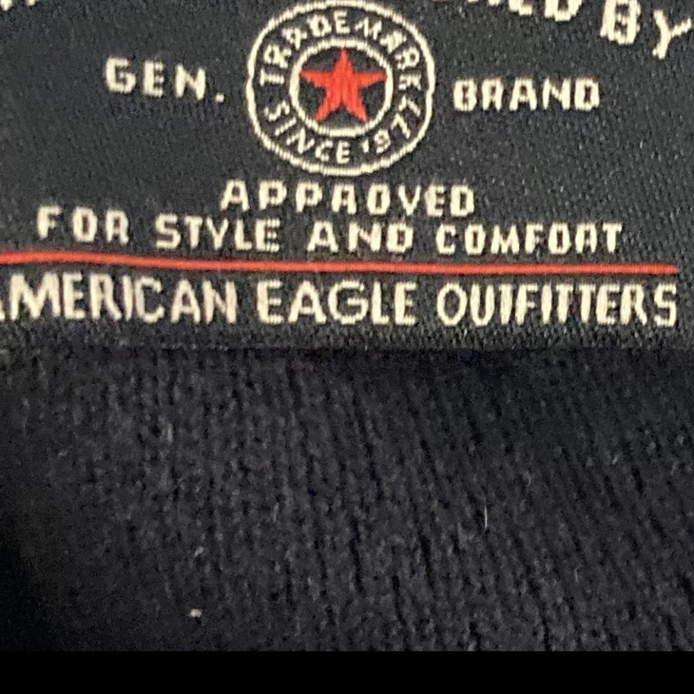 American Eagle Outfitters mens navy sweater sz L - Picture 2 of 2